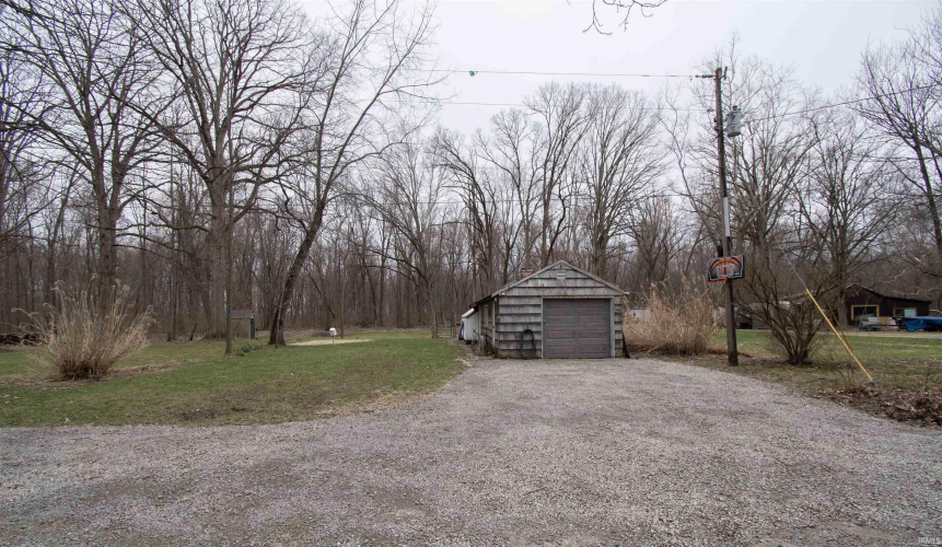 Listing Image 6