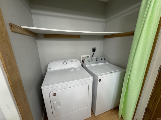 Listing Image 20