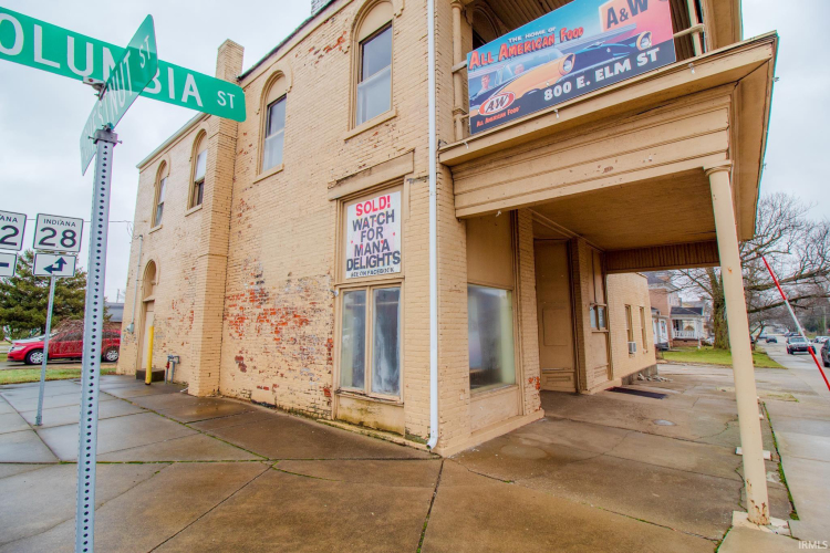 Listing Image 4