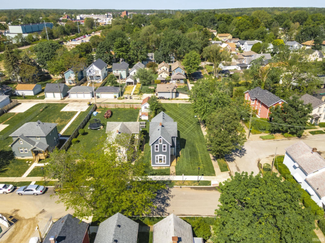 Listing Image 11