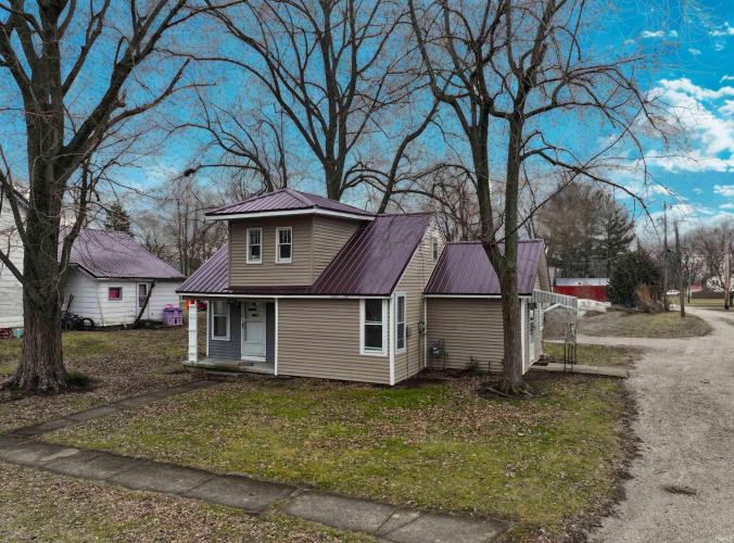 Listing Image 3