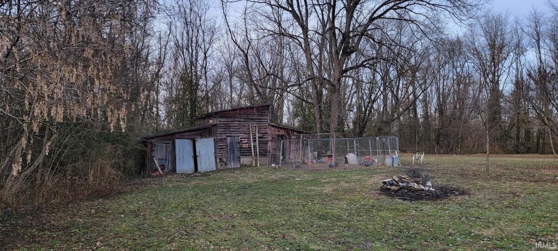 Listing Image 11