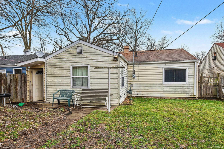 Listing Image 14