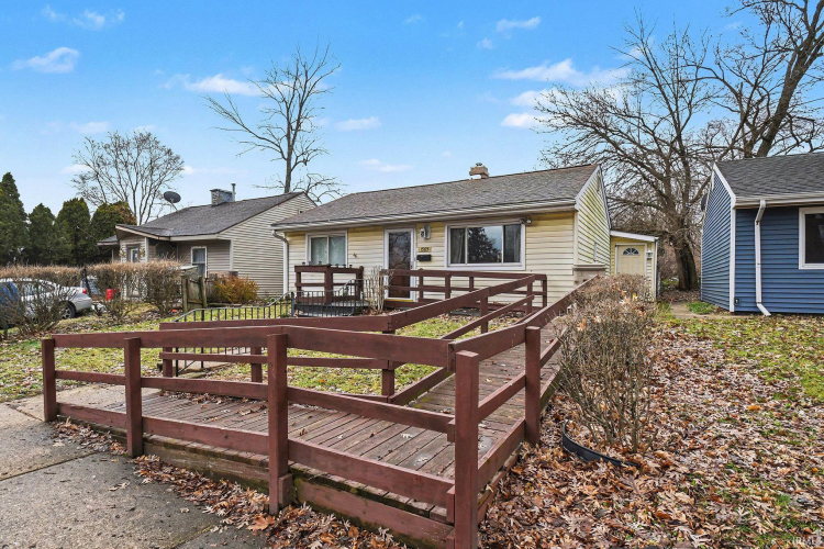 Listing Image 3