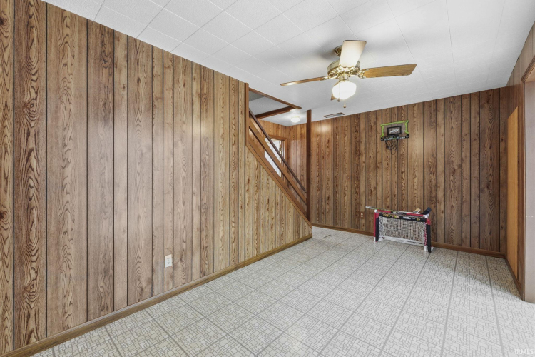 Listing Image 24