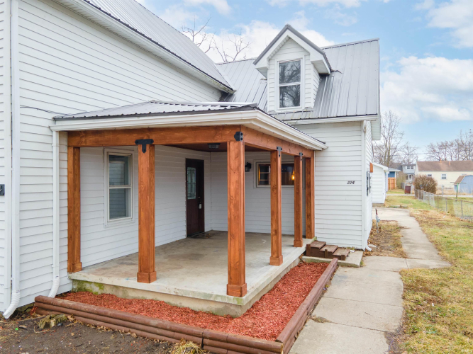 Listing Image 3