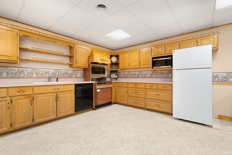 Listing Image 22