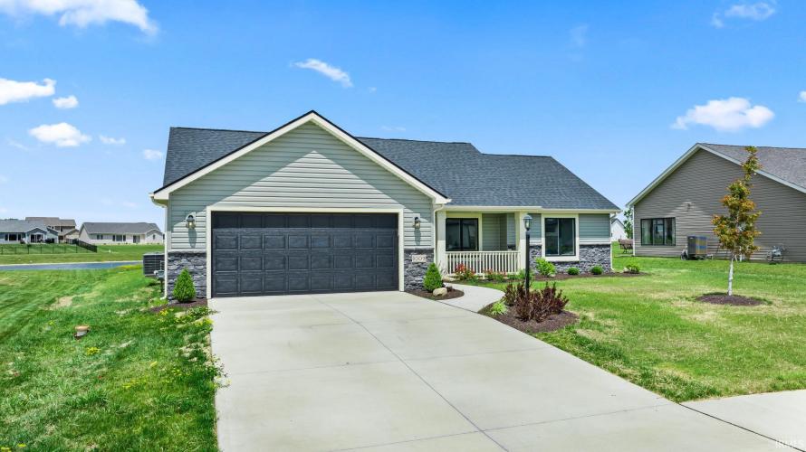 Listing Image 11