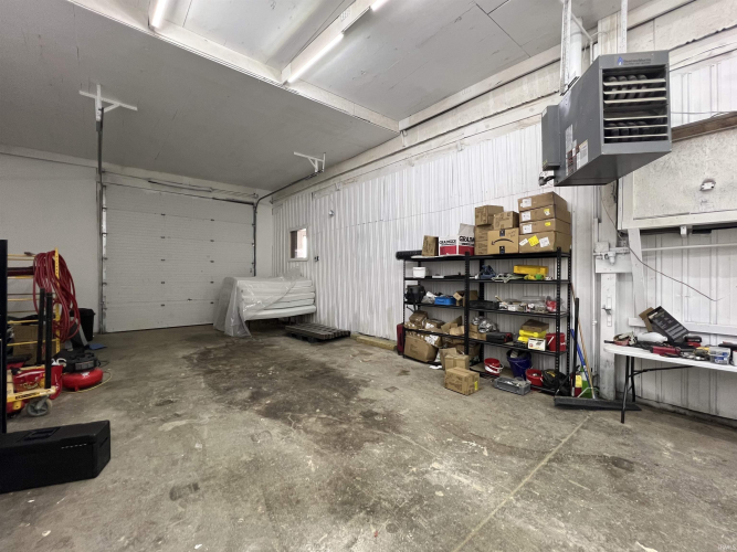 Listing Image 25