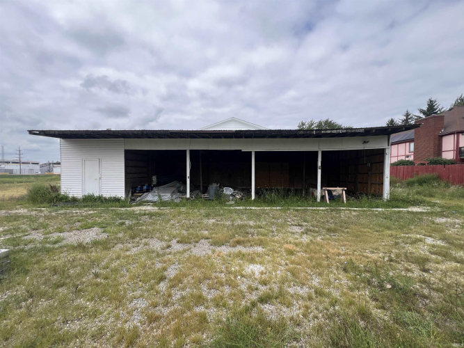 Listing Image 5
