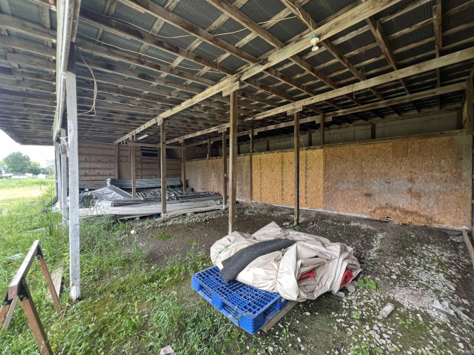 Listing Image 6