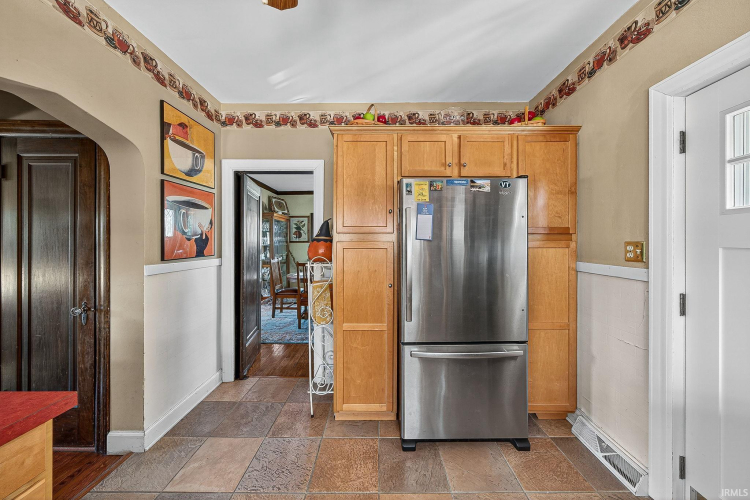 Listing Image 13