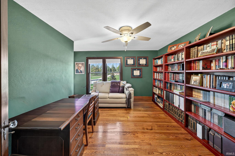 Listing Image 21