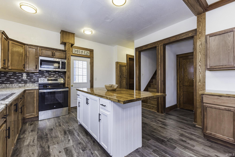 Listing Image 13