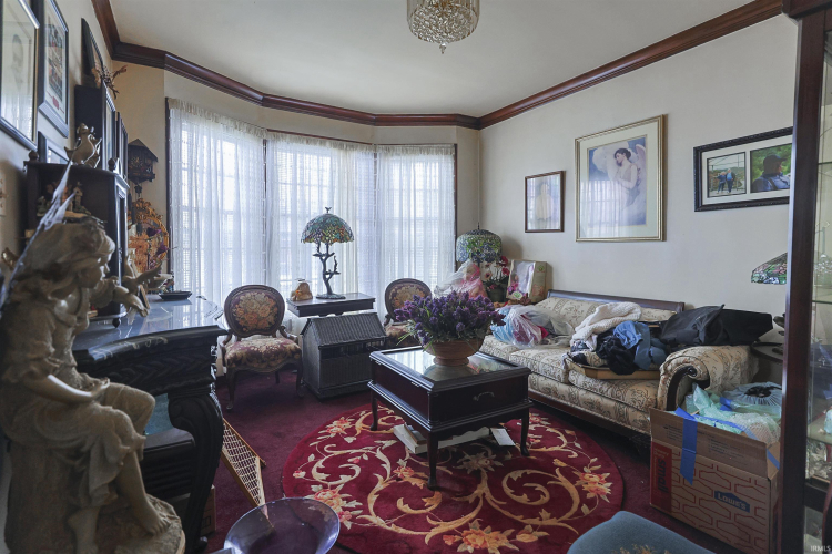 Listing Image 19