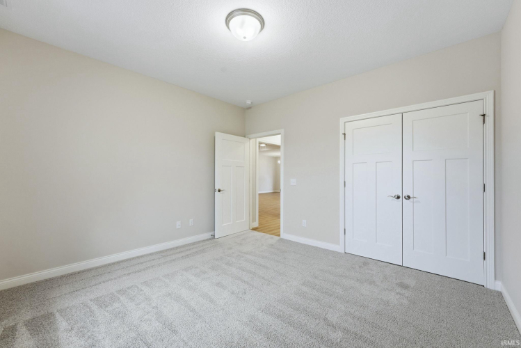 Listing Image 26