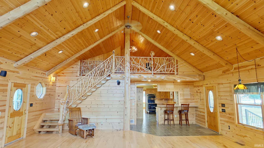 Listing Image 6