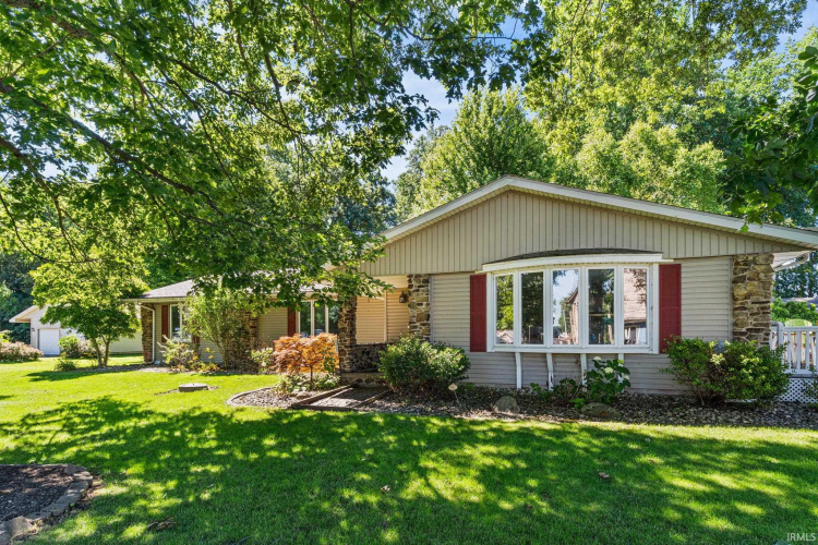 Listing Image 3