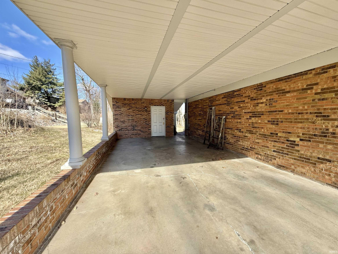 Listing Image 32