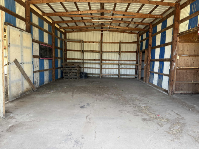 Listing Image 19