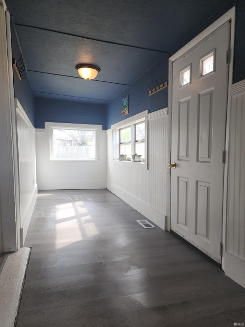 Listing Image 17