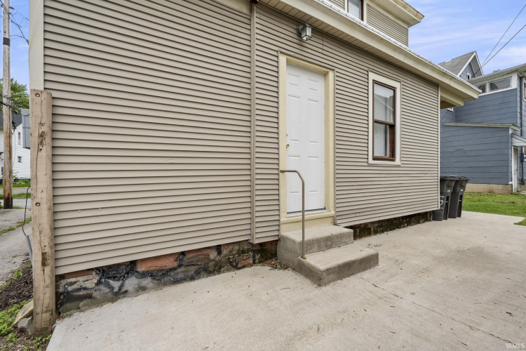 Listing Image 32