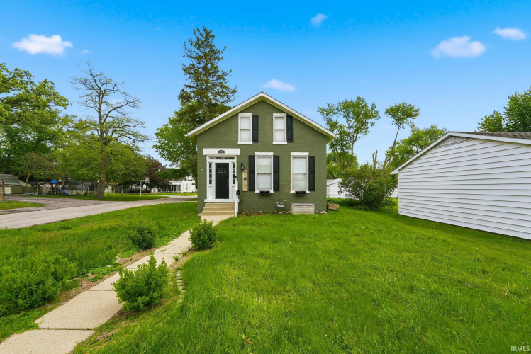 Listing Image 6
