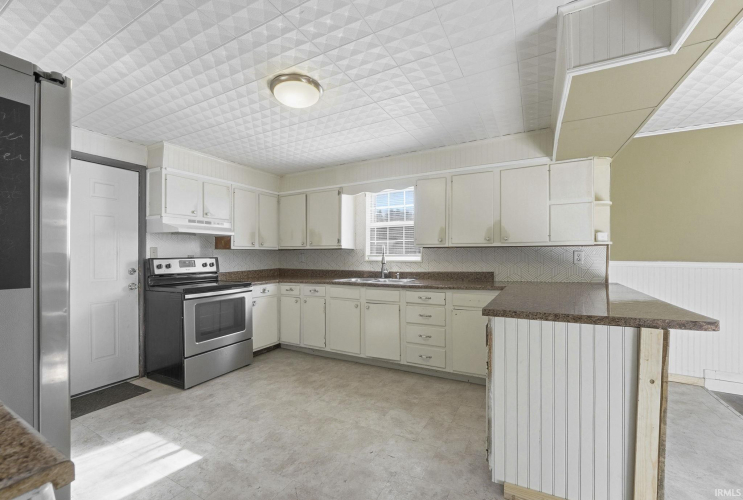 Listing Image 16