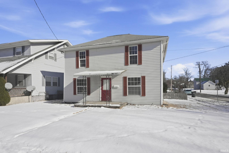 Listing Image 4