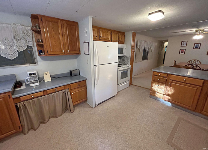 Listing Image 7