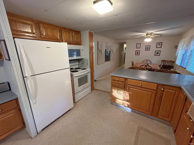 Listing Image 9