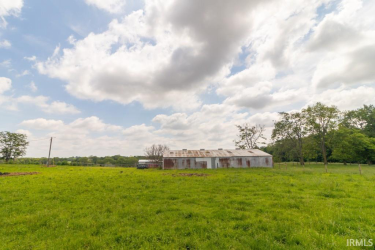 Listing Image 19