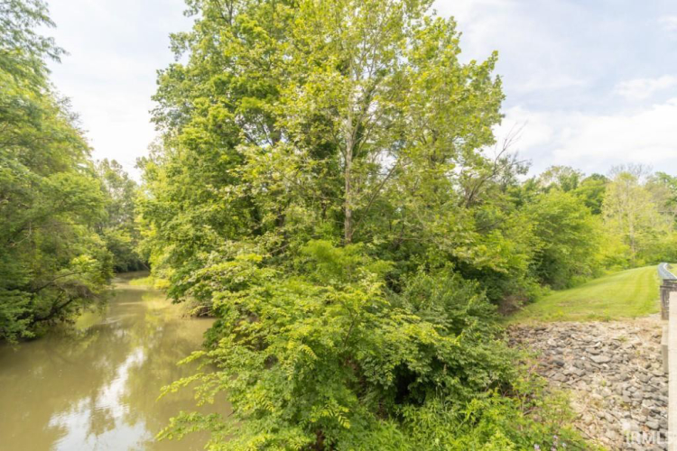 Listing Image 50