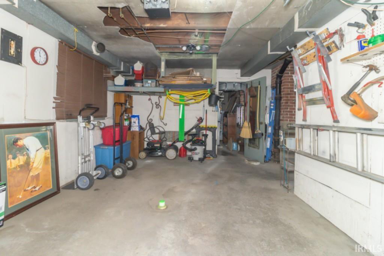 Listing Image 29
