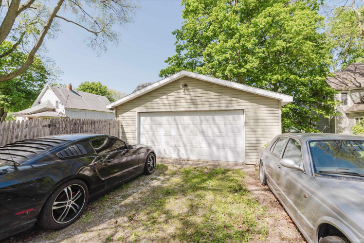 Listing Image 28