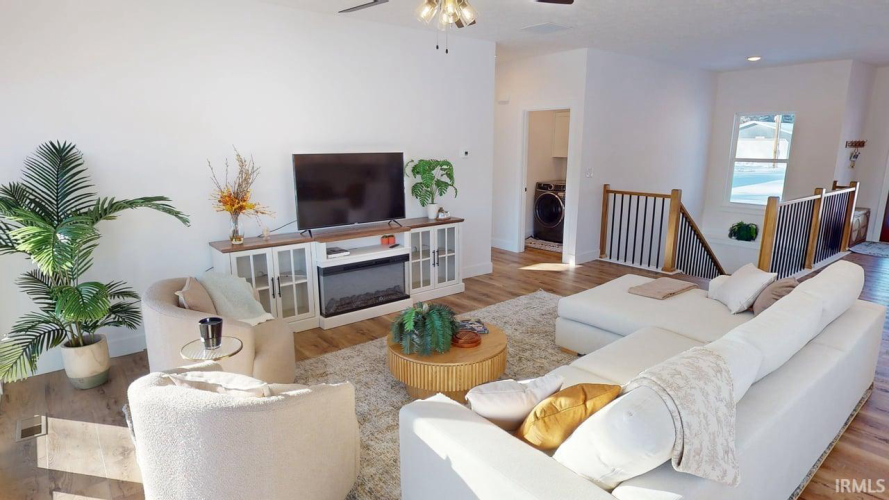 Listing Image 21