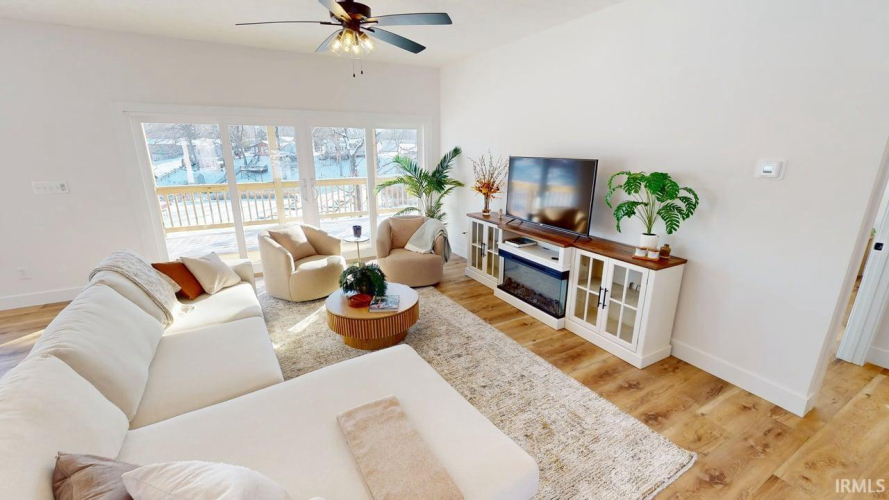 Listing Image 22