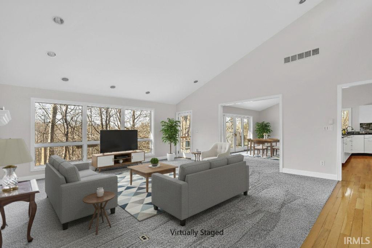 Listing Image 8