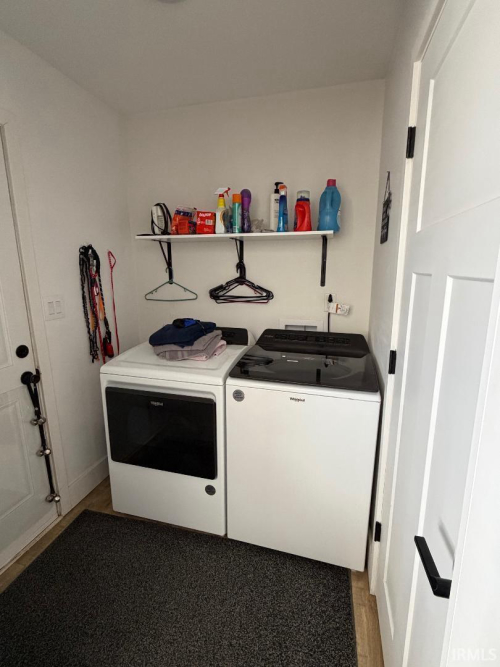 Listing Image 14