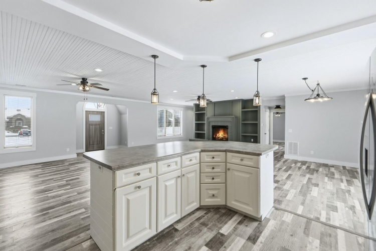 Listing Image 16