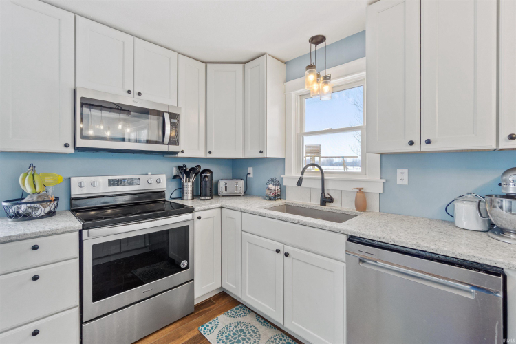 Listing Image 13