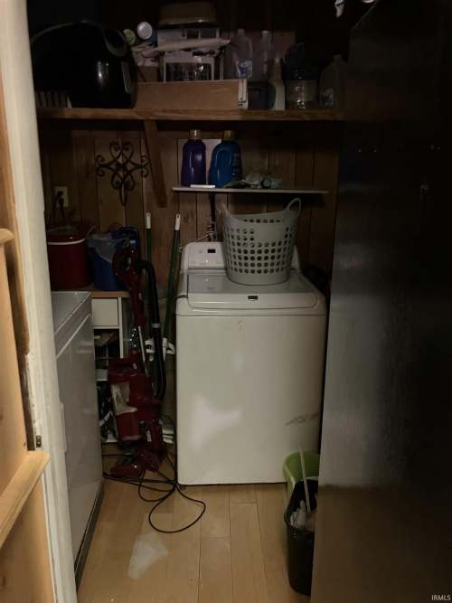 Listing Image 8