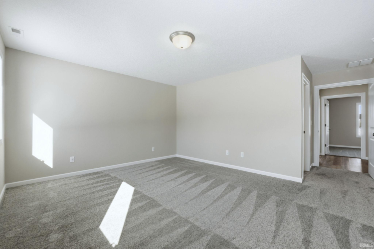 Listing Image 24
