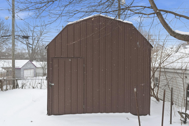 Listing Image 19