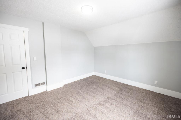 Listing Image 30