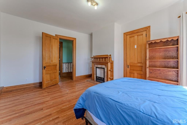 Listing Image 16
