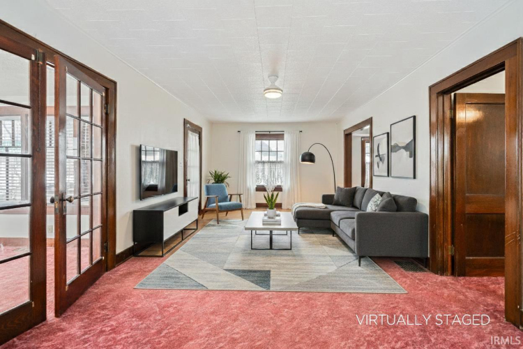 Listing Image 7