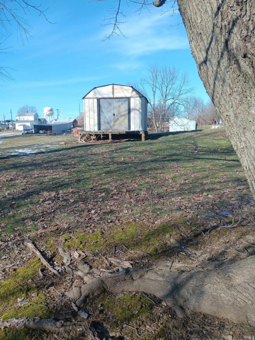 Listing Image 6