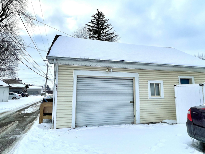 Listing Image 23