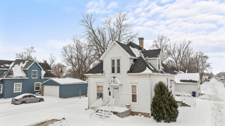 Listing Image 3